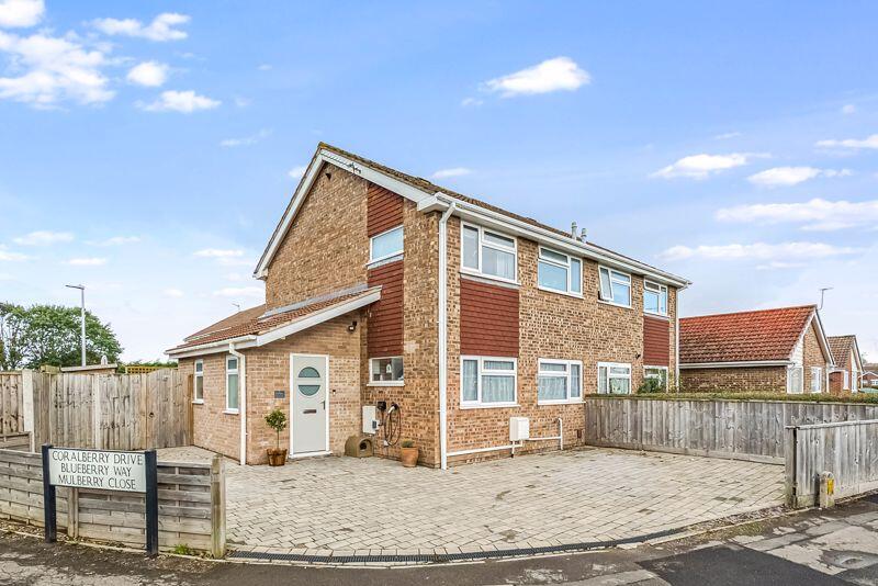 3-bed semi-detached on Coralberry Drive, Worle - CORNER PLOT , £300,000