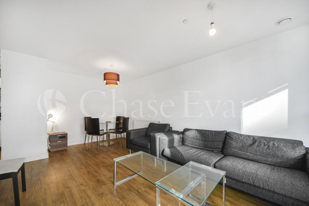 Apartment in London - View 5