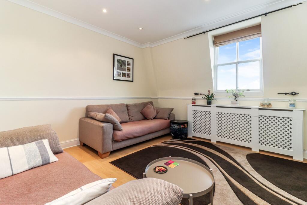 Apartment in Watford - View 4