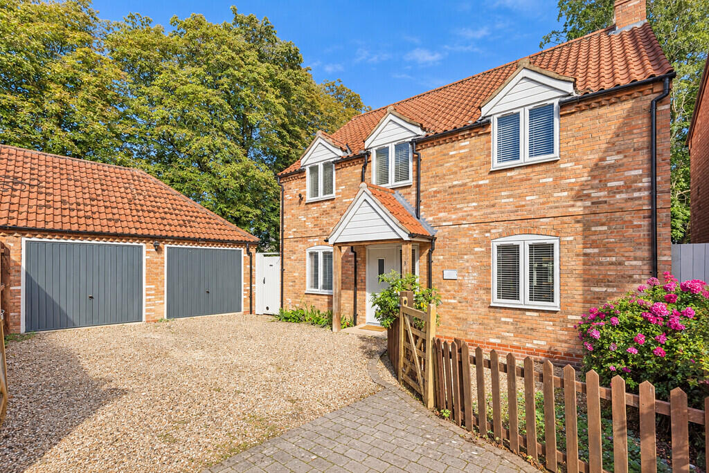 4-bed detached on Woodland Drive, Nocton, £460,000