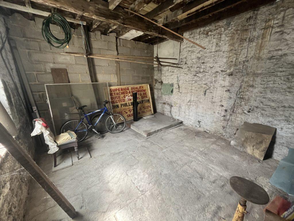 For Sale – Joiners Workshop, Brookside, Skipton, BD23 2HP photo 5