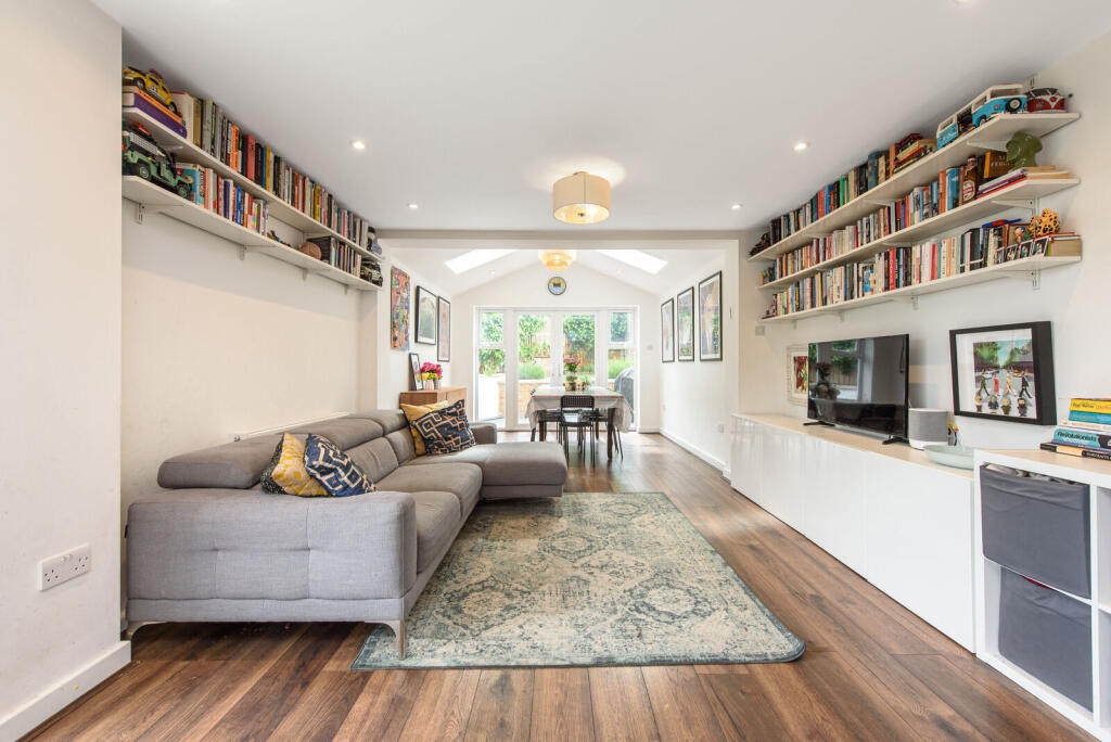 Main image of property: Heton Gardens, Hendon, London, NW4