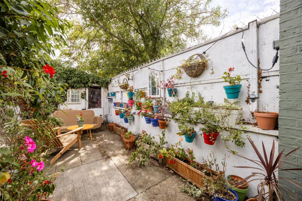 House in London - More