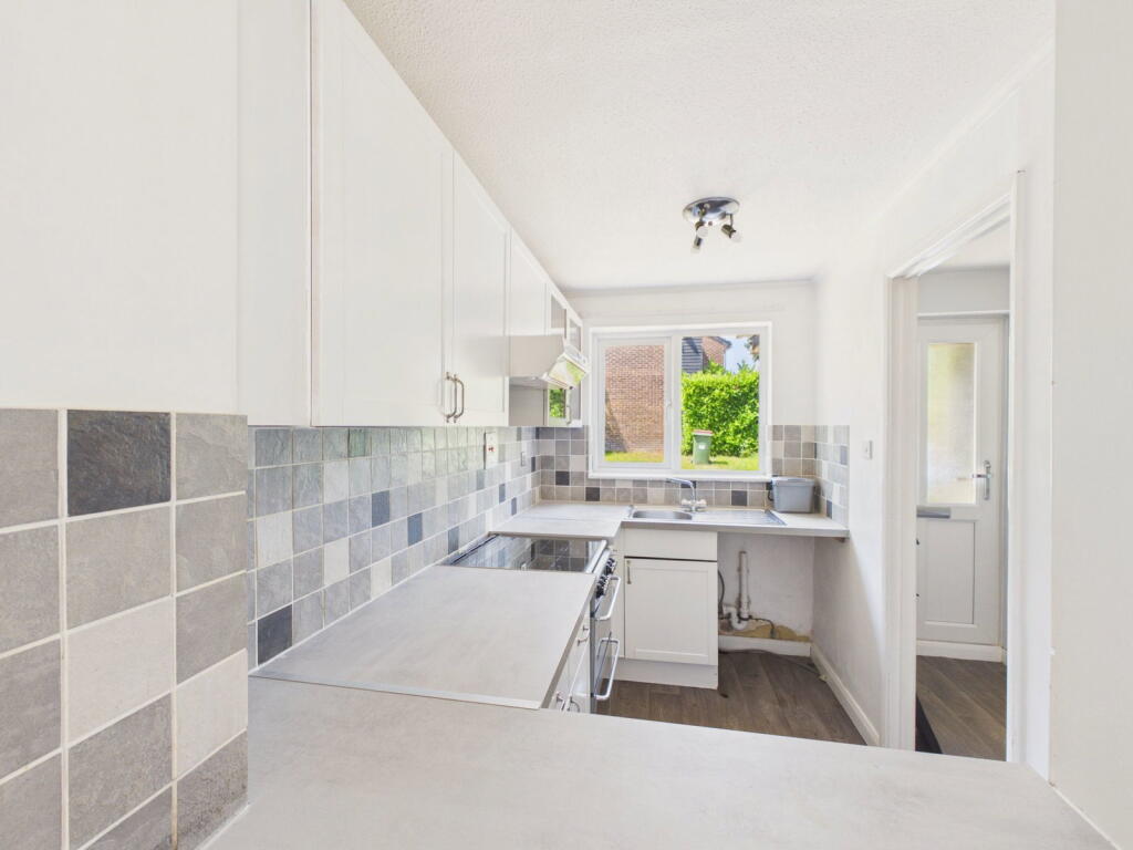 House in Horsham, North Heath, North Horsham - View 4