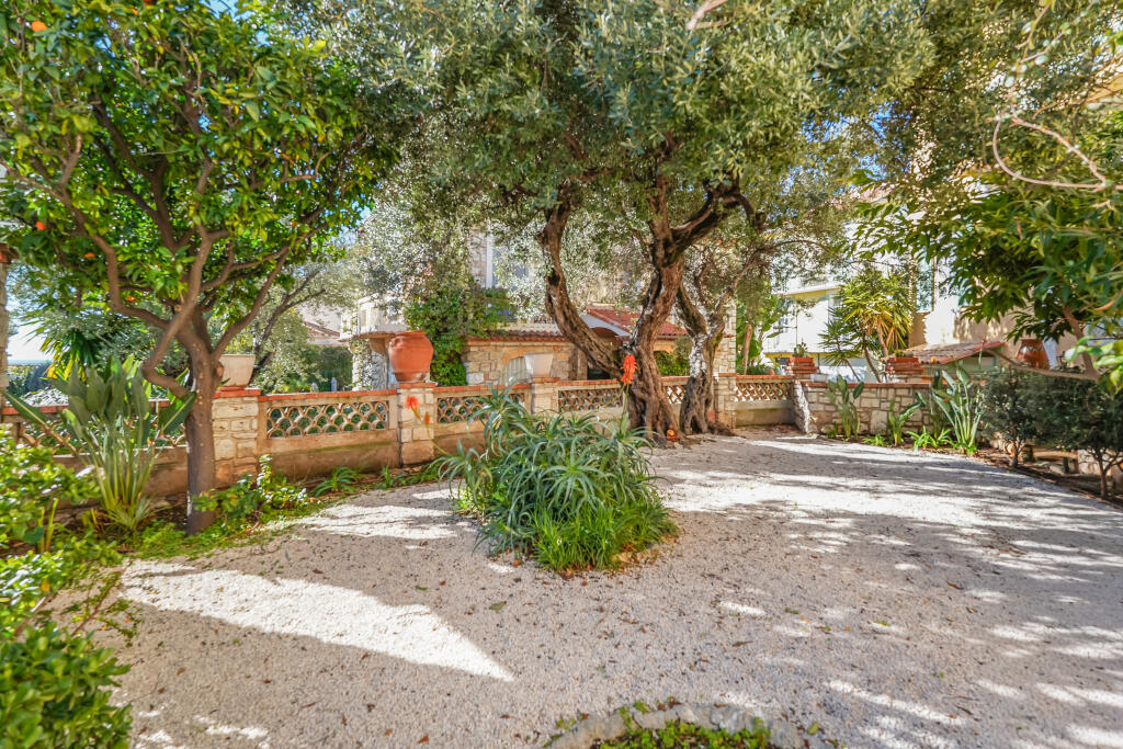 Main image of property: Provence-Alps-Cote d`Azur, Alpes-Maritimes, Cap-d'Ail