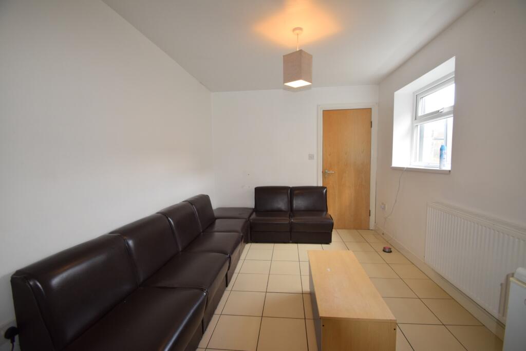 House in Cardiff - View 3