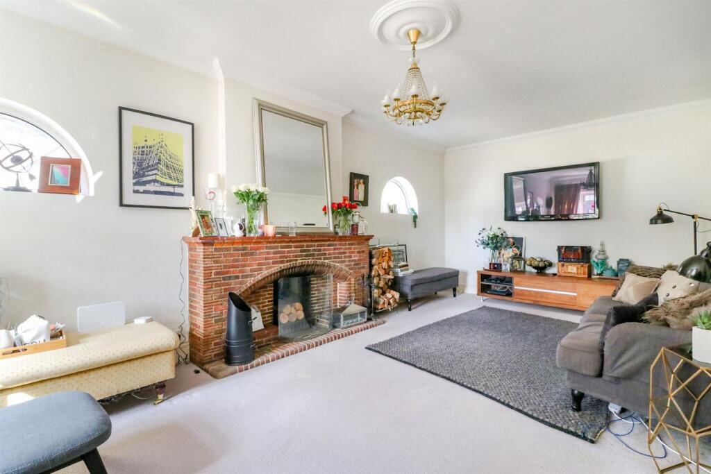 House in St Albans - View 4