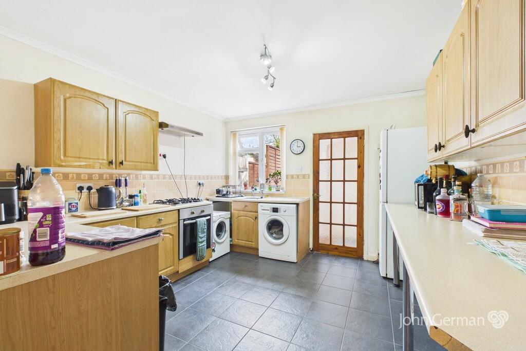 Nelson Street, Winshill - More