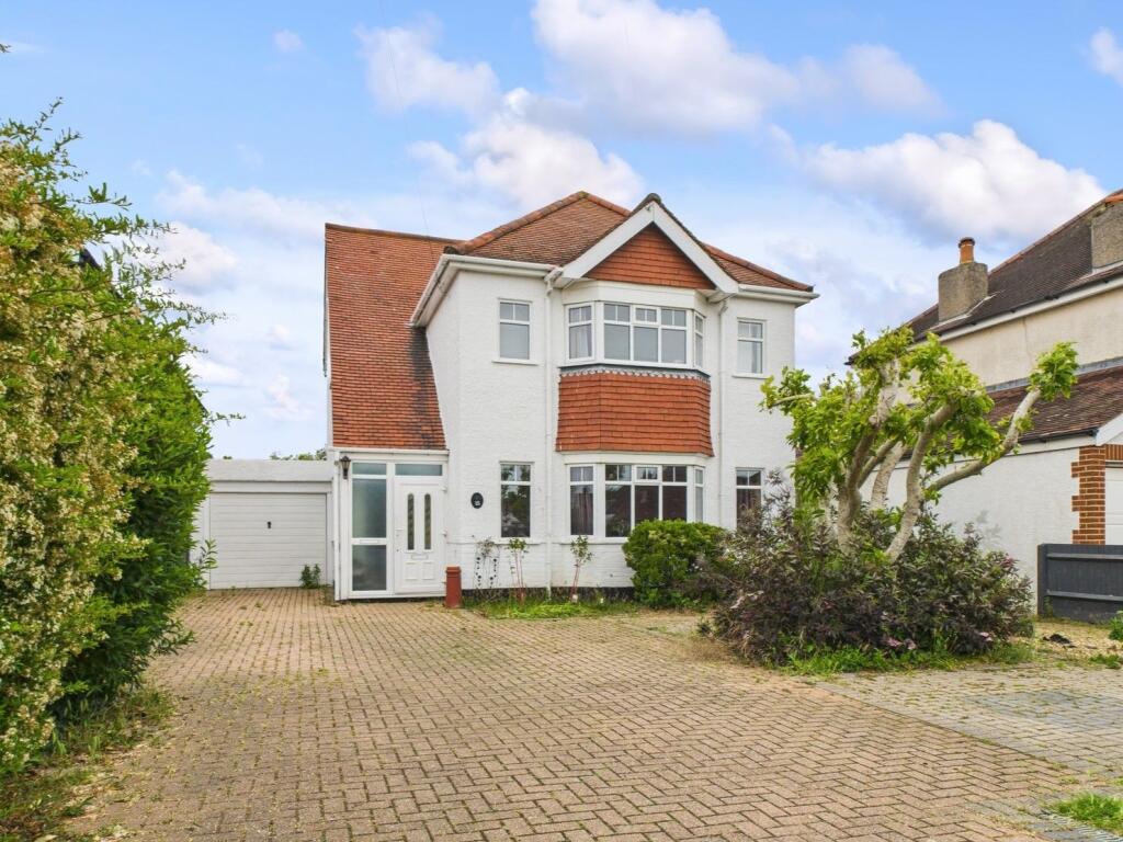 Main image of property: Cecilian Avenue, Worthing, BN14 8AU