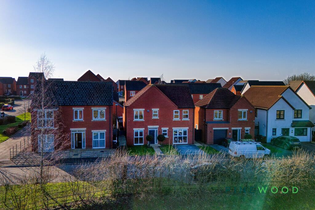 4-bed detached on Harvester Way, Clowne, S43, £360,000