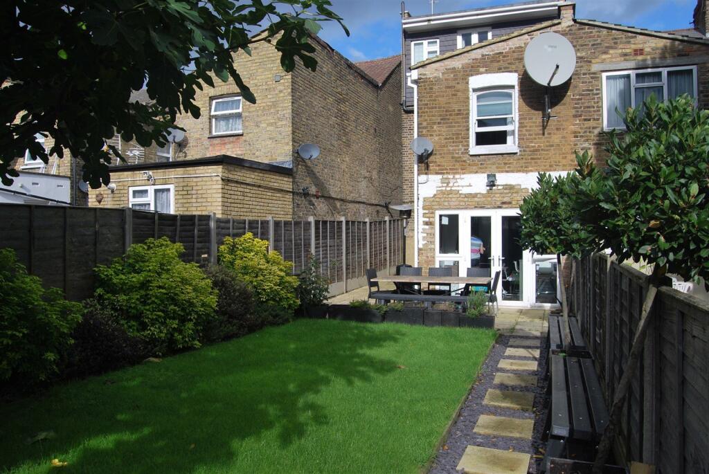 House in London - View 4