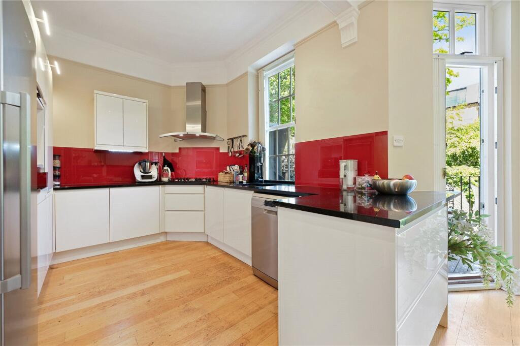 House in London - More