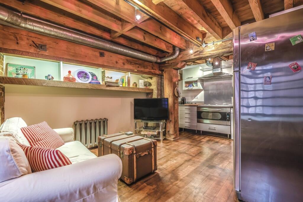 Apartment in London - View 4
