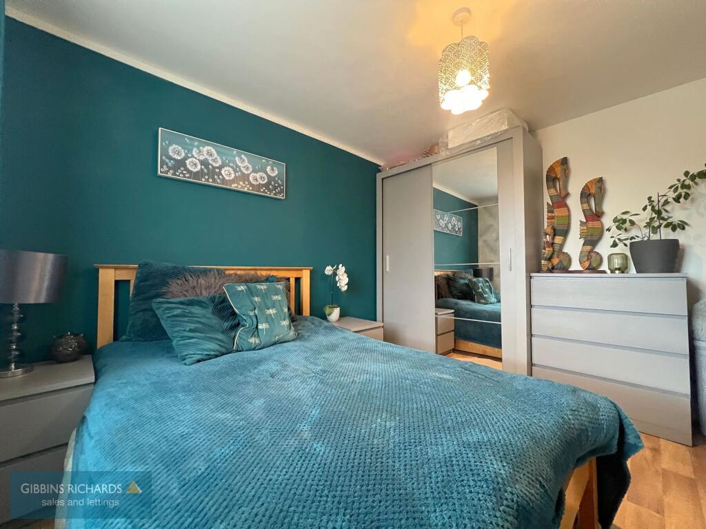 Russet Close, Wellington, TA21 photo 3