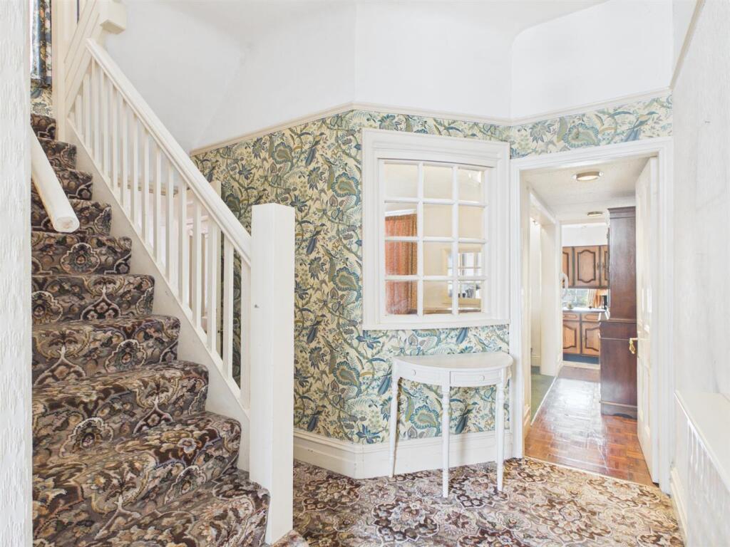 House in Wirral, Liverpool City Region - View 3