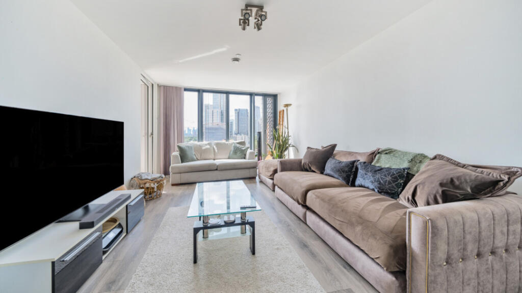 2-bed flat on Station Street, Stratford, E15 1DA, £560,000