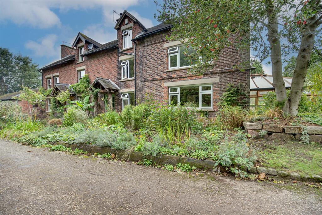 Main image of property: Sandy Lane Cottage, Off Giantswood Lane, Hulme Walfield