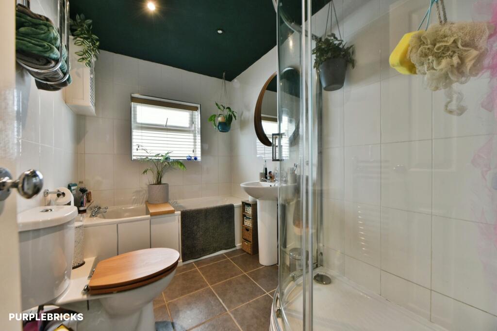 House in Oldham - View 3