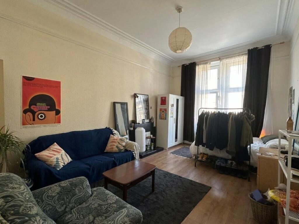 Apartment in Glasgow - View 5