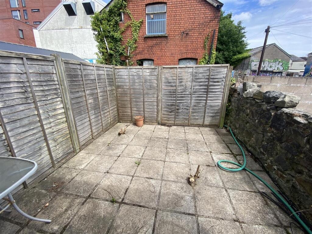 Property photo 8