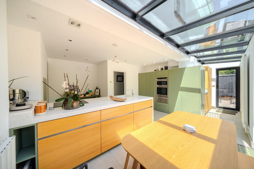 House in Usk - View 3