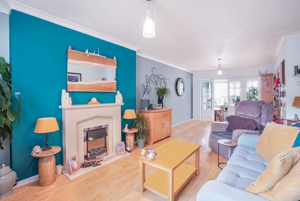 Main image of property: Prince Avenue, Westcliff-On-Sea, SS0