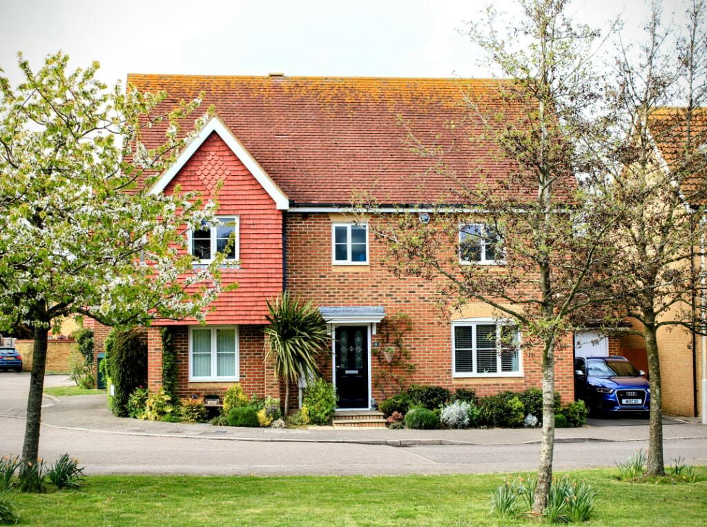 Main image of property: Collar Makers Green, Ash, Canterbury, CT3