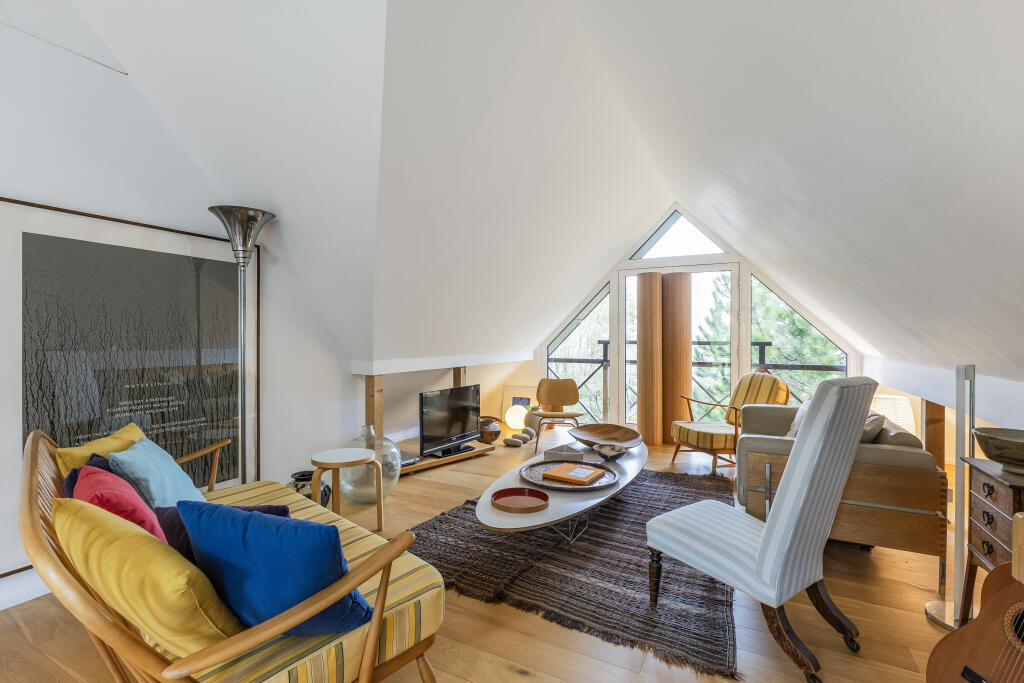 House in Salisbury, Laverstock - View 3
