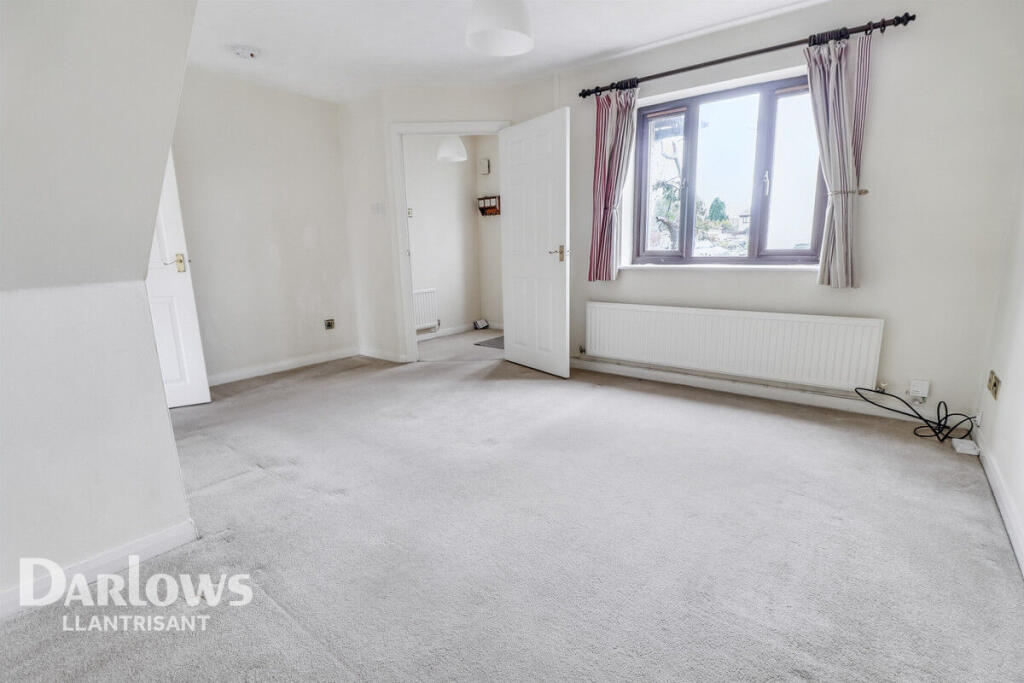 House in Beddau, Llantrisant - View 5