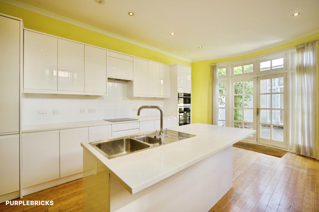 House in London, Maitland Park, Kentish Town - More