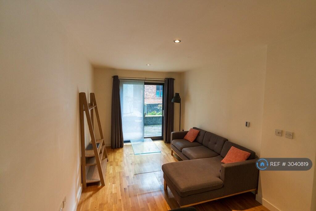 Apartment in Manchester - View 4