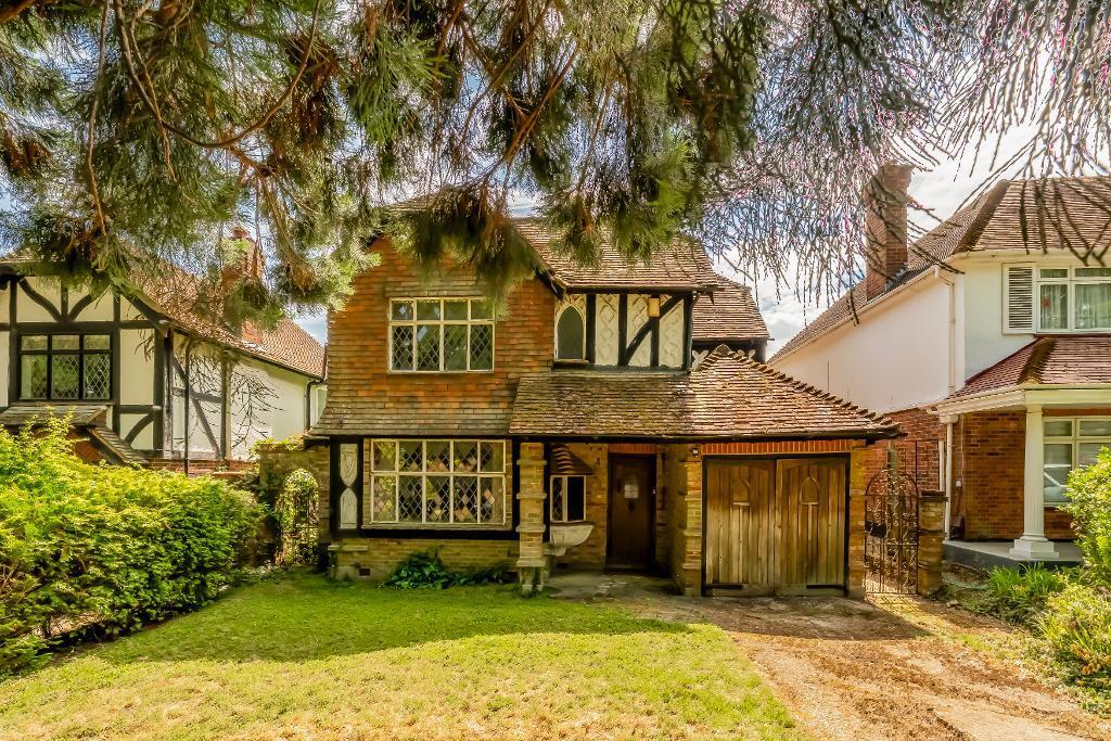 Main image of property: Canons Drive, Edgware, London, HA8 7RB