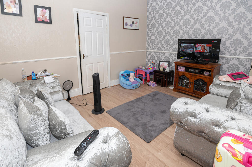 House in Barnsley, South Yorkshire - View 4