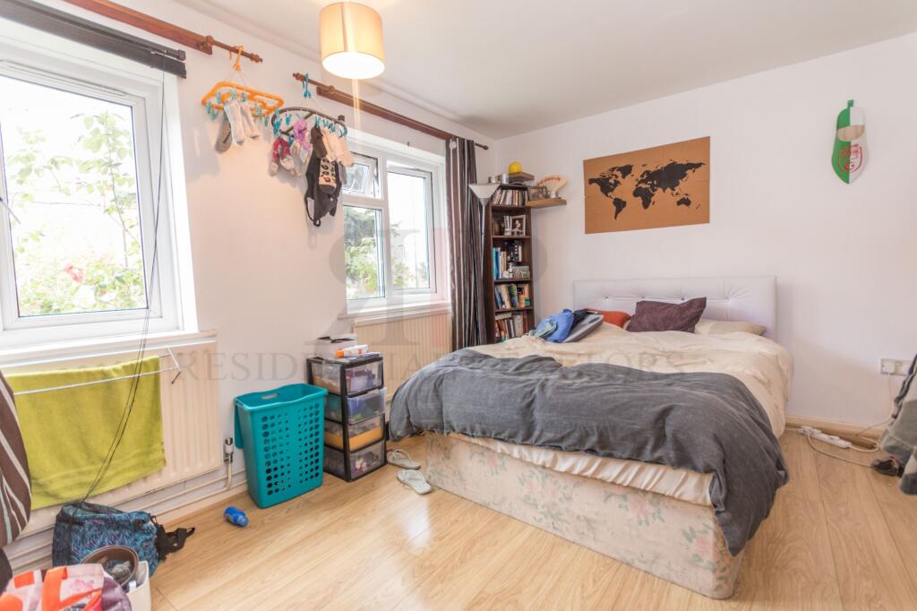 Main image of property: Rockingham Street, SE1