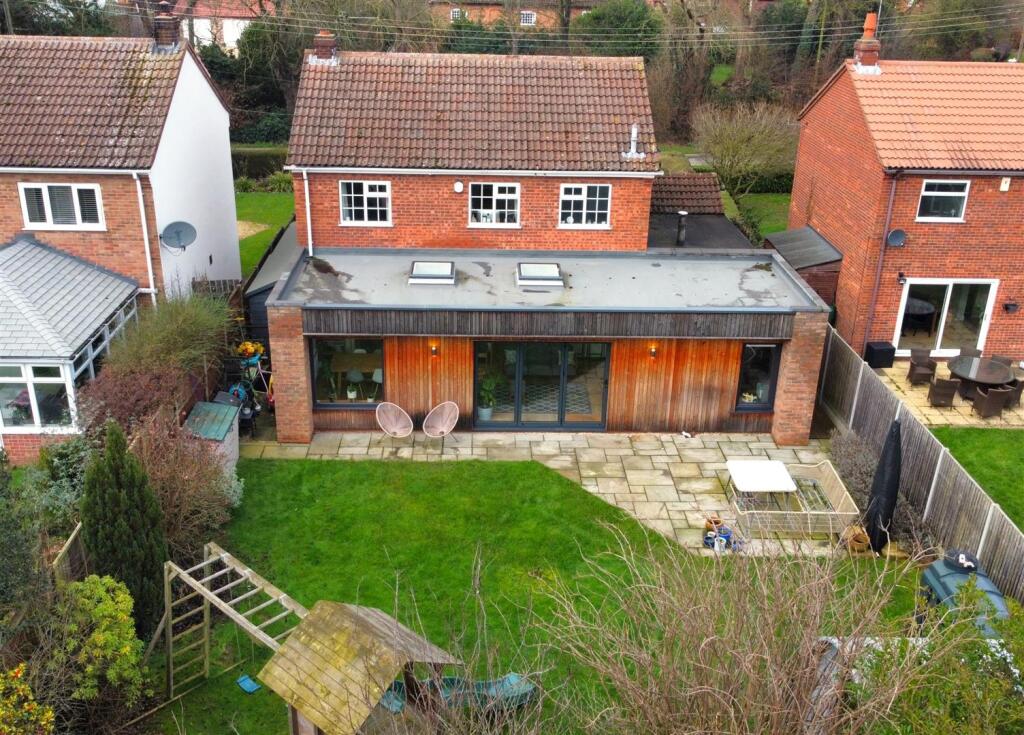 Main image of property: High Street, Swinderby, Lincoln