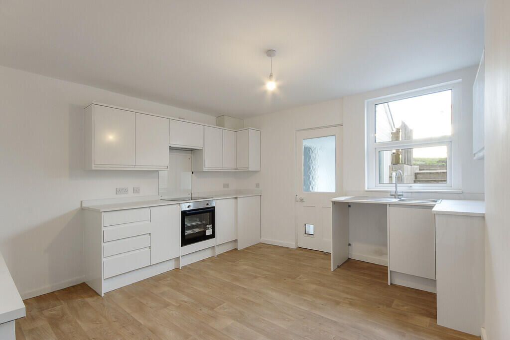 House in Tonbridge - View 4