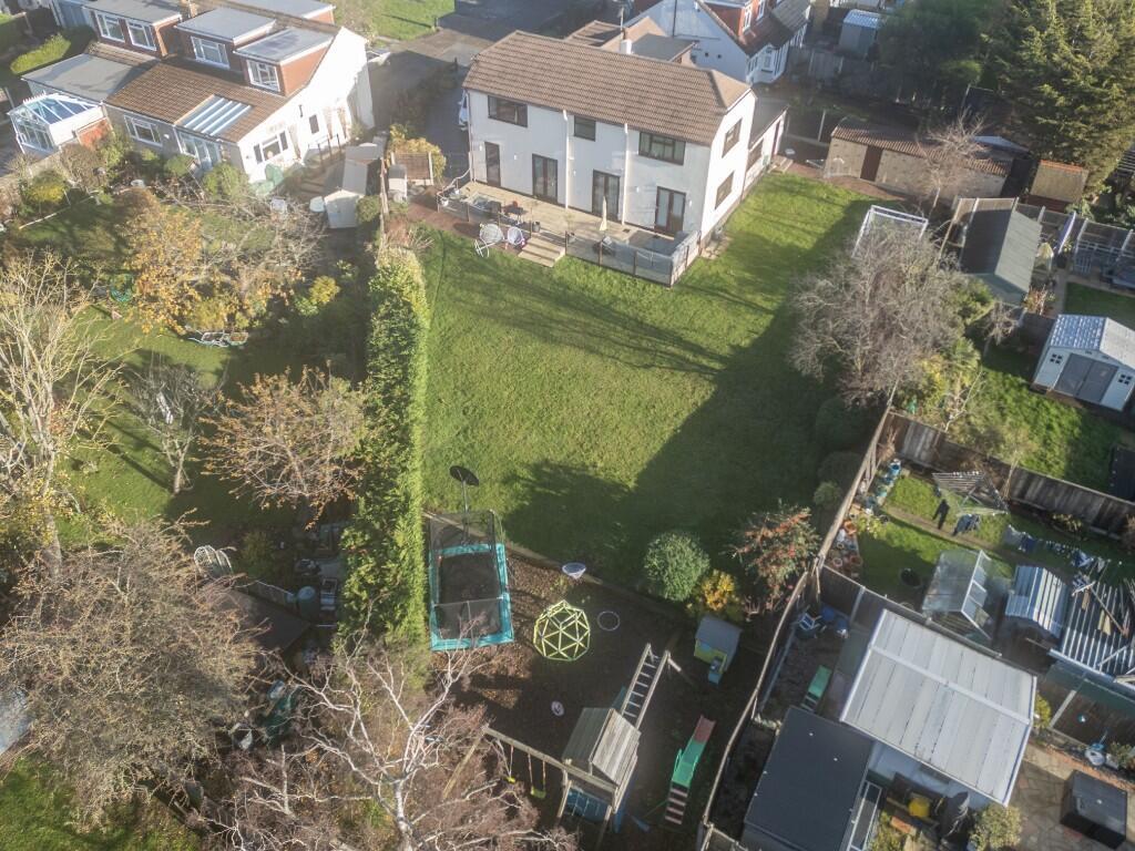 House in Southend-on-Sea - View 4