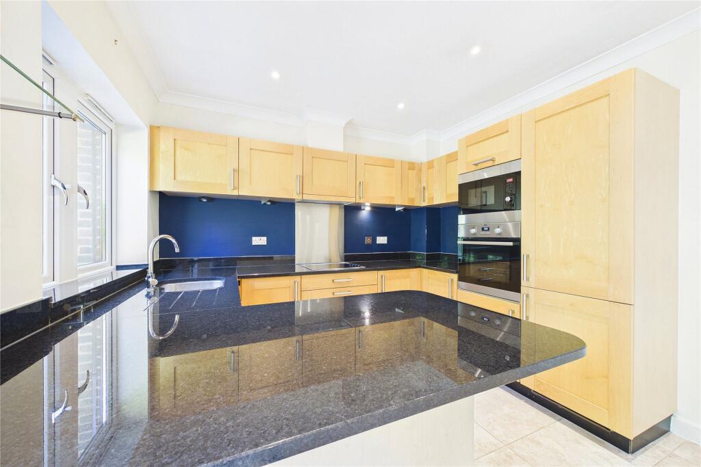 House in Guildford - View 5