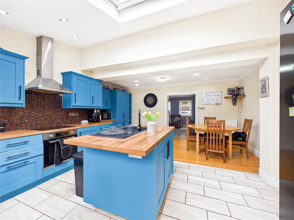 House in Haverfordwest, Pembrokeshire - View 2