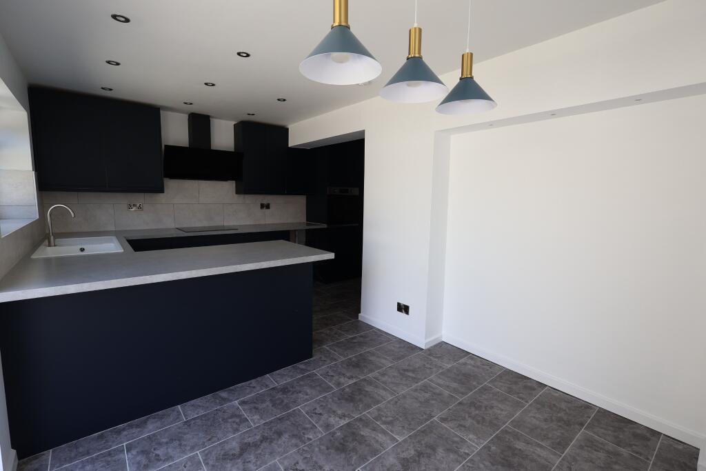 House in Fareham, Hill Park - View 3