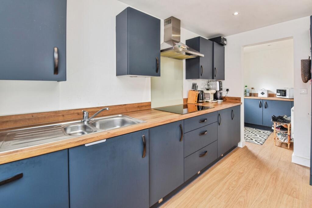 Horrington Hill Close, Haybridge, Wells, Somerset, BA5 photo 4