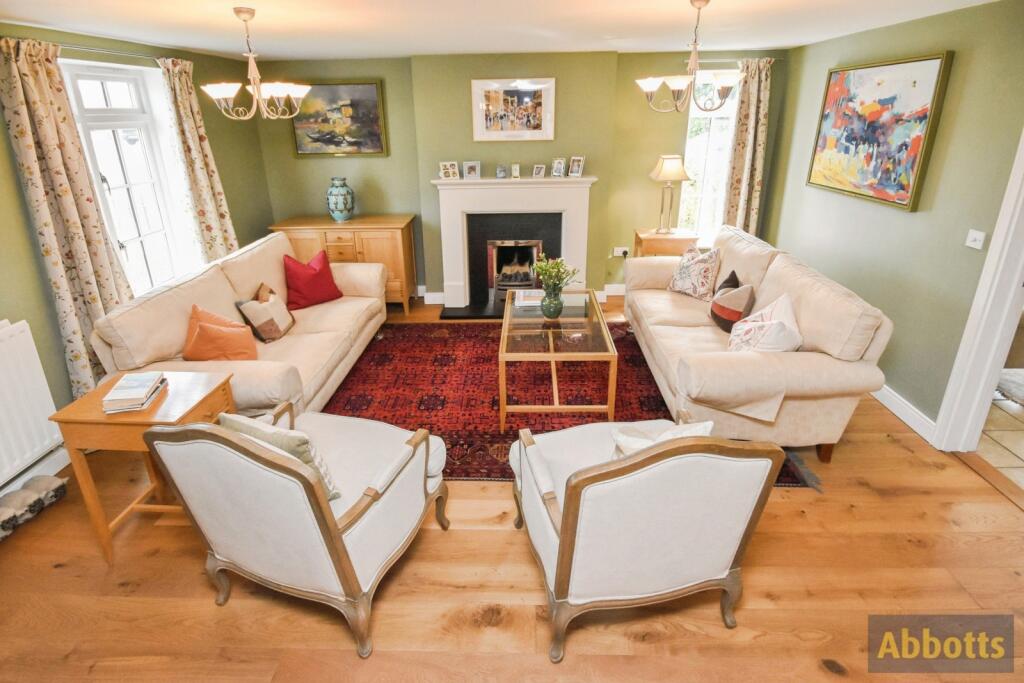 House in Rochford, Rayleigh - View 4