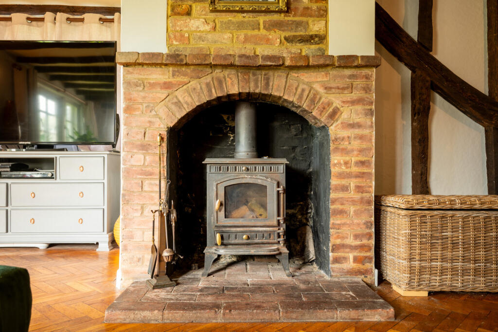 House in Wealden, Herstmonceux - View 3