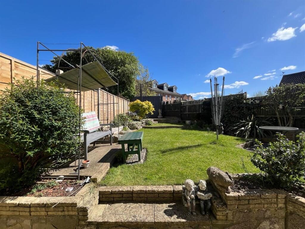 House in Guildford - More