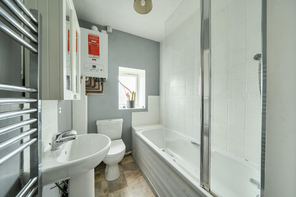 Additional image 9 of Crestville Terrace, Bradford, BD14 6