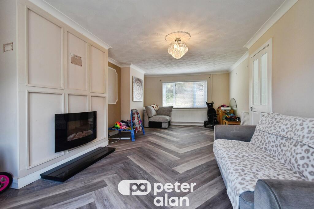 House in Cardiff, Merthyr Vale - More