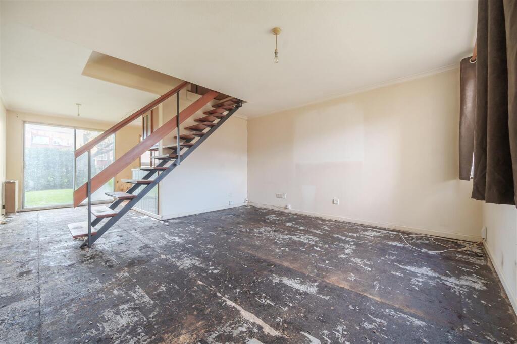 Apartment in Wokingham - More