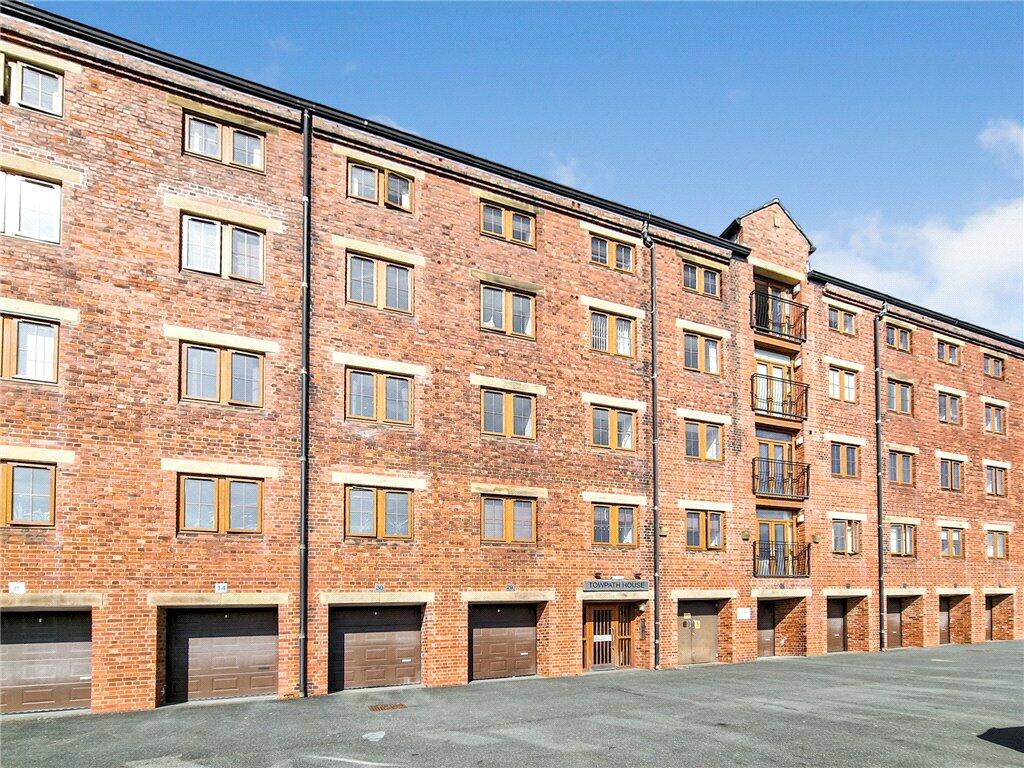 Canal Road, Riddlesden, Keighley, West Yorkshire, BD20