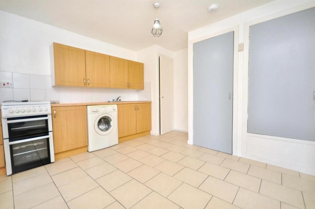 16 Old Street, Girvan, Ayrshire, KA26 9HG photo 3