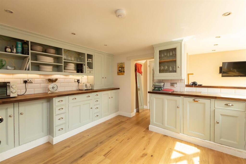 Lower Platts, Ticehurst photo 4